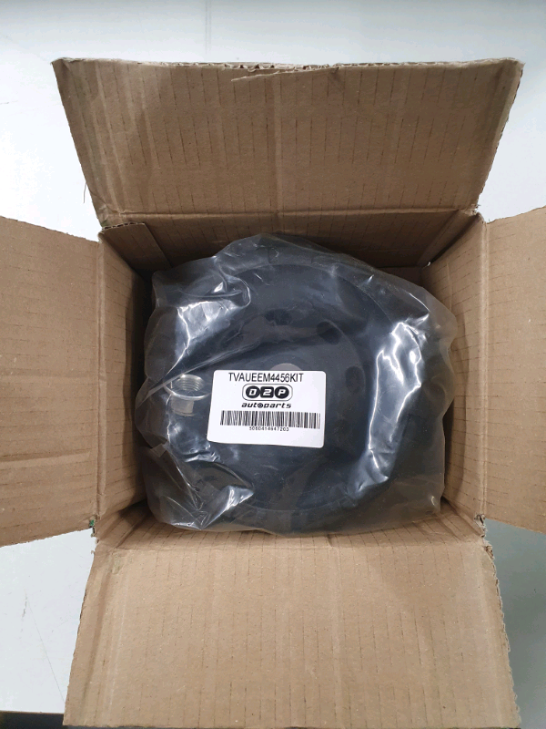 New Vauxhall Vivaro strut mount & bearing D2P