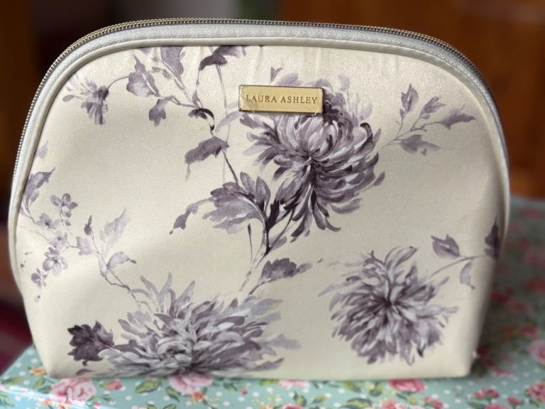 Laura Ashley Floral Make-up Bag - Beige, Good Condition