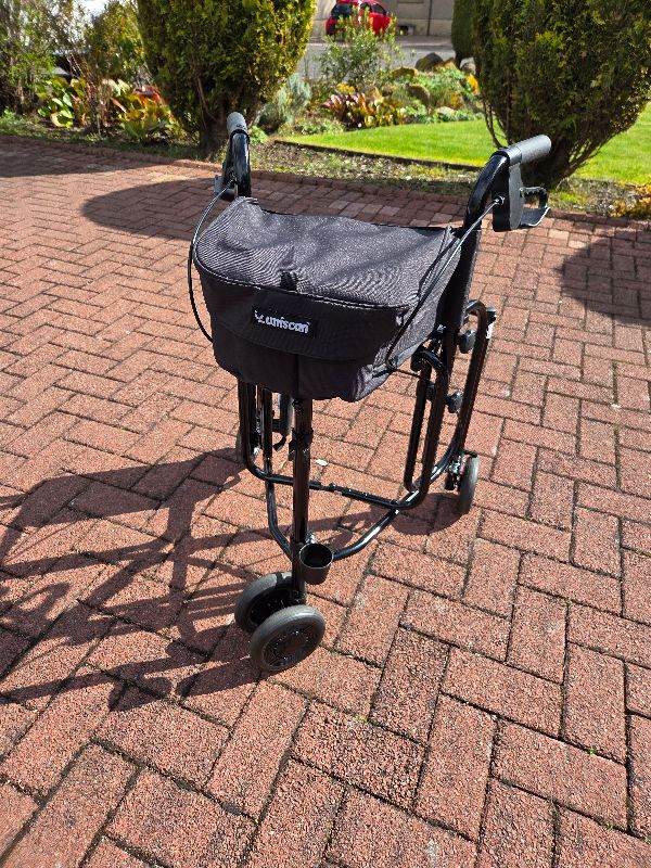 Uniscan mobility walker 