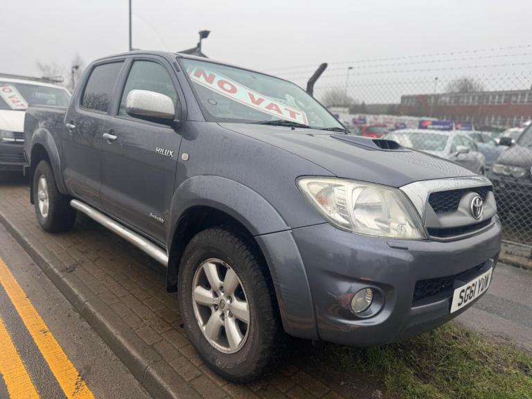 2011 Toyota Hilux INVINCIBLE 4X4 D-4D DCB PICK UP Diesel Manual