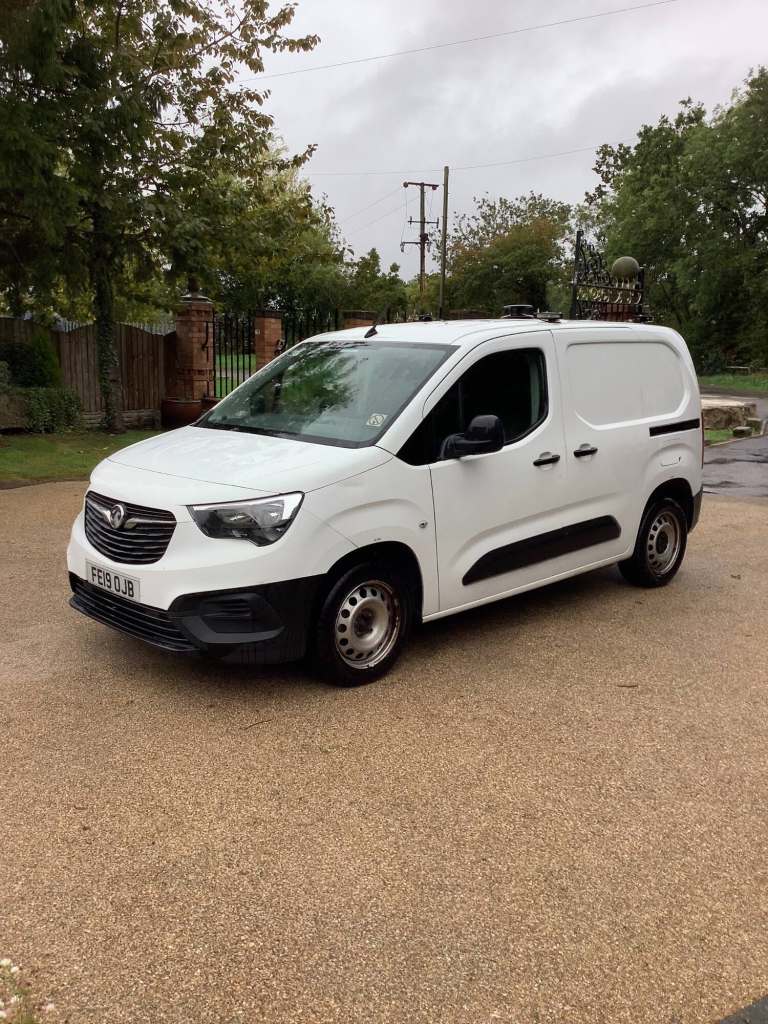 2019 Vauxhall Combo 2300 1.6 Turbo D 100ps H1 Edition Van PANEL VAN Diesel Manual