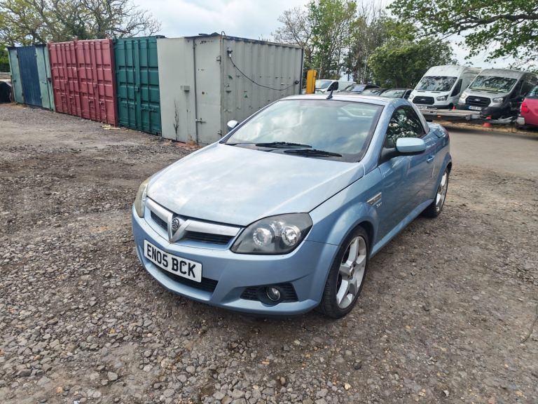 Vauxhall, TIGRA, Convertible, 2005, Manual, 1796 (cc), 2 doors