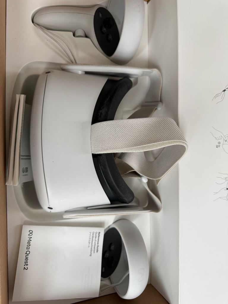 Meta Quest 2 VR Headset - Excellent Condition - Fully Working