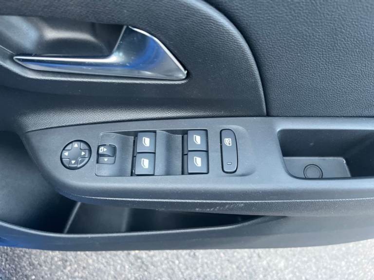 2020 Vauxhall Corsa Corsa 1.2 Elite Nav 5dr Hatchback Petrol Manual