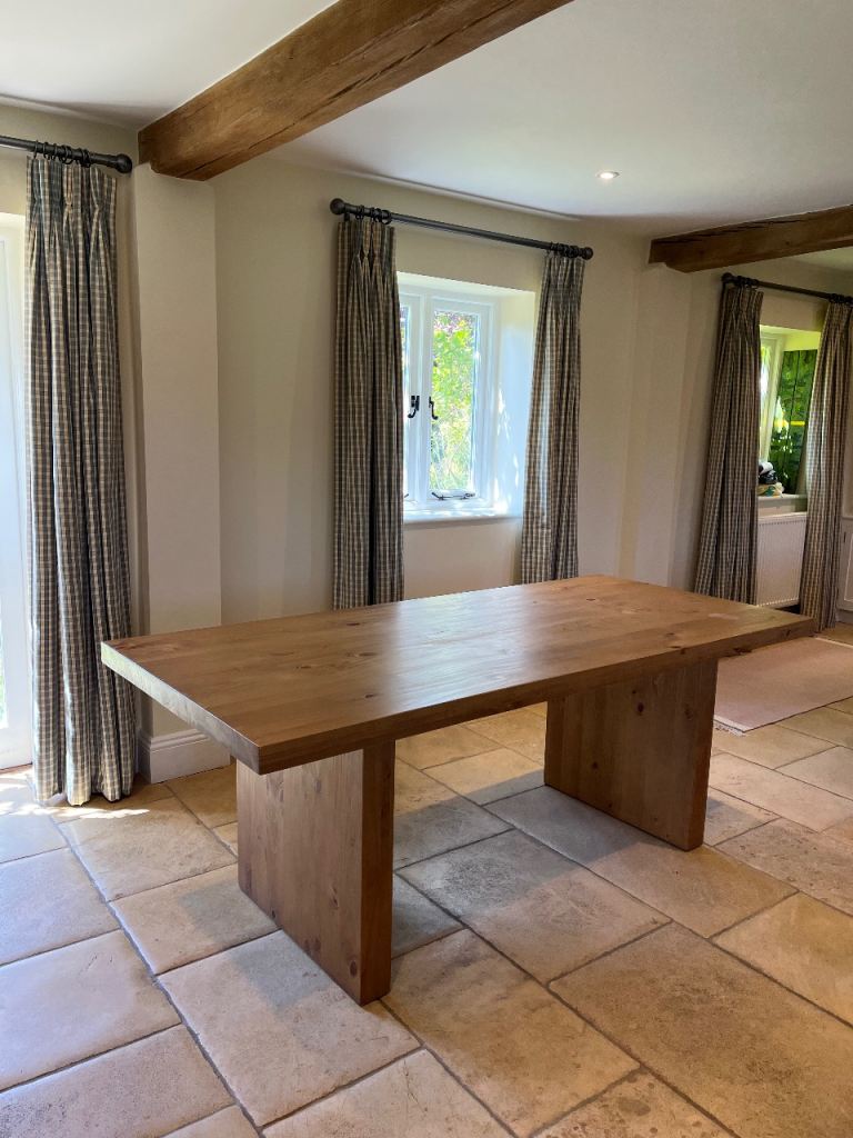 Rectangular 6-8 Seater Dining Table in Solid Pine