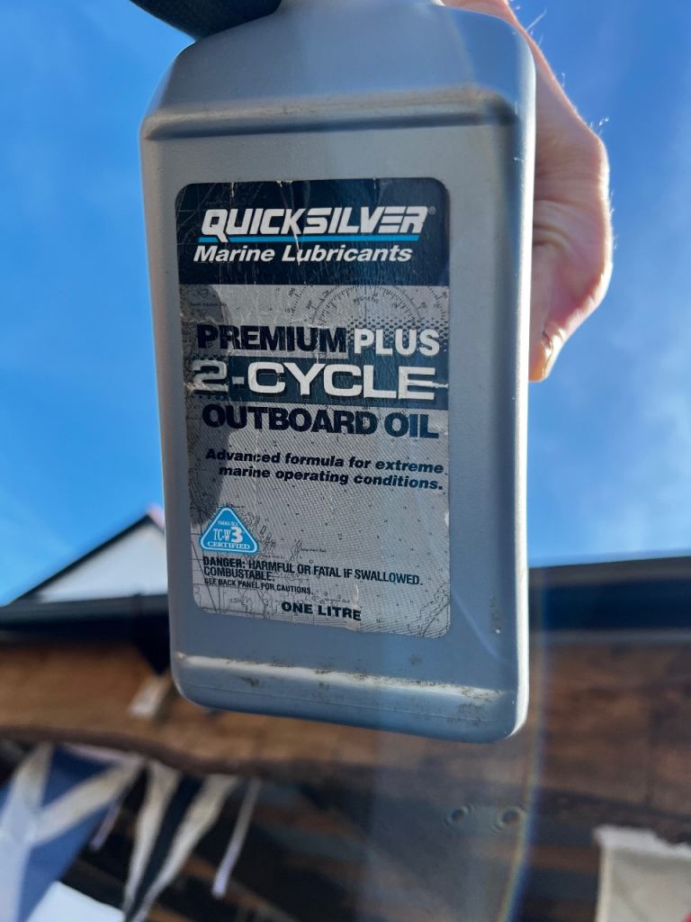 Two Stroke Outboard oil Quicksilver Premium 2Ltr Bargain Boat 2 stroke