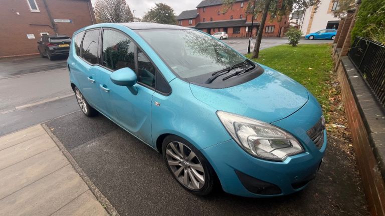 Vauxhall Meriva 2012 automatic
