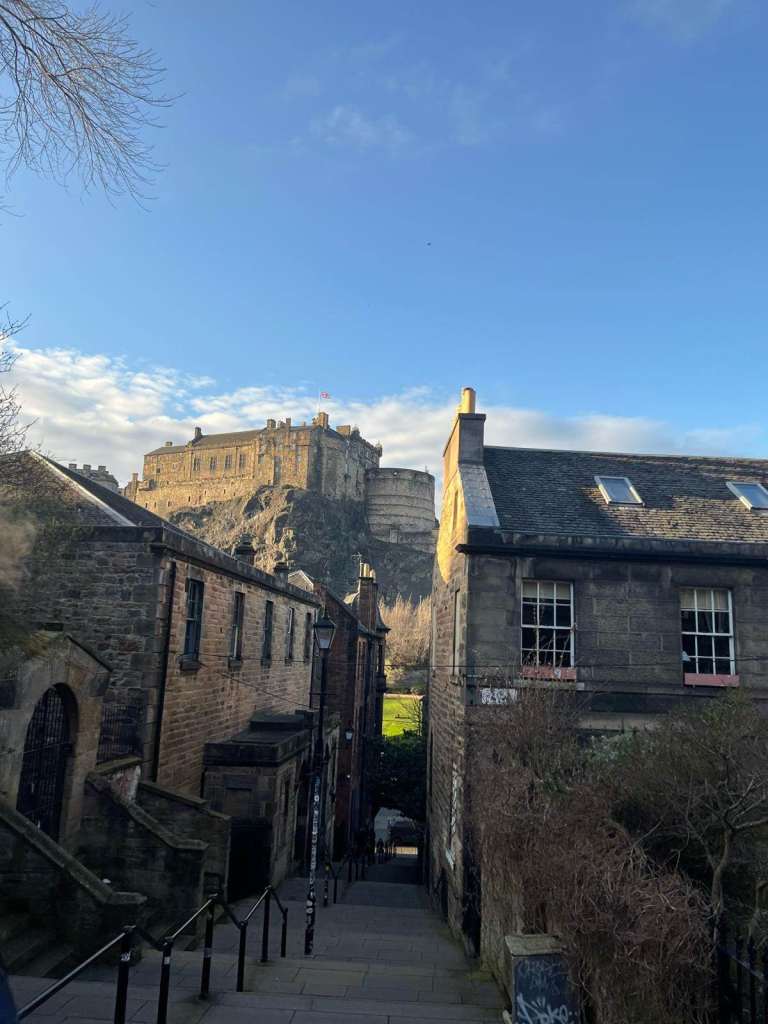 3 Bed Grassmarket flat