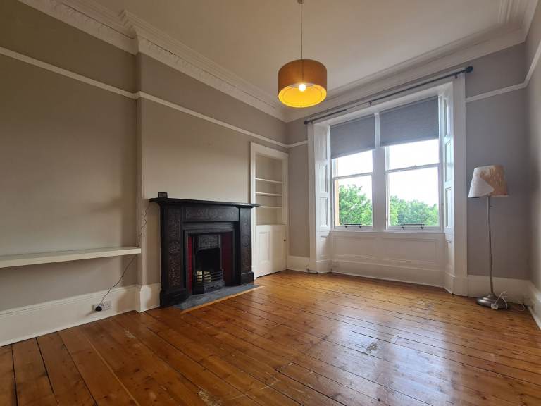 1 bedroom unfurnished flat, Hawthornvale, Trinity 