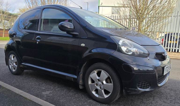 Toyota aygo 1 litre 5dr Vauxhall  ford nissan honda hyundai renault peugeot skoda suzuk Volkswagen 