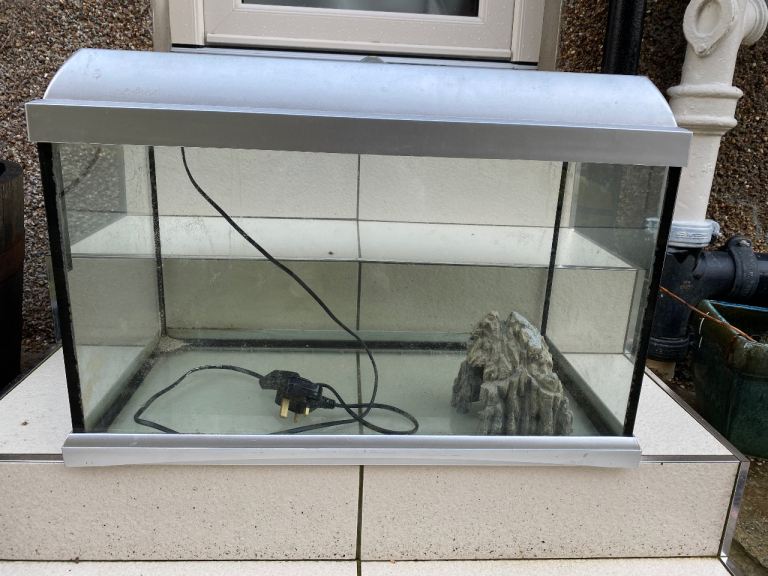 Aquarium fish tank plus many accessories including bog wood