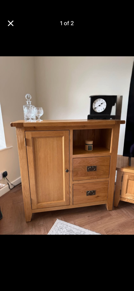 Solid Oak Media Sideboard Unit 