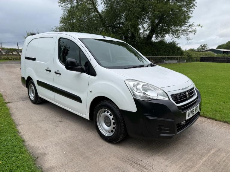 2018 PEUGEOT PARTNER LWB 1.6 HDI 5 SPEED MANUAL 1 OWNER !!