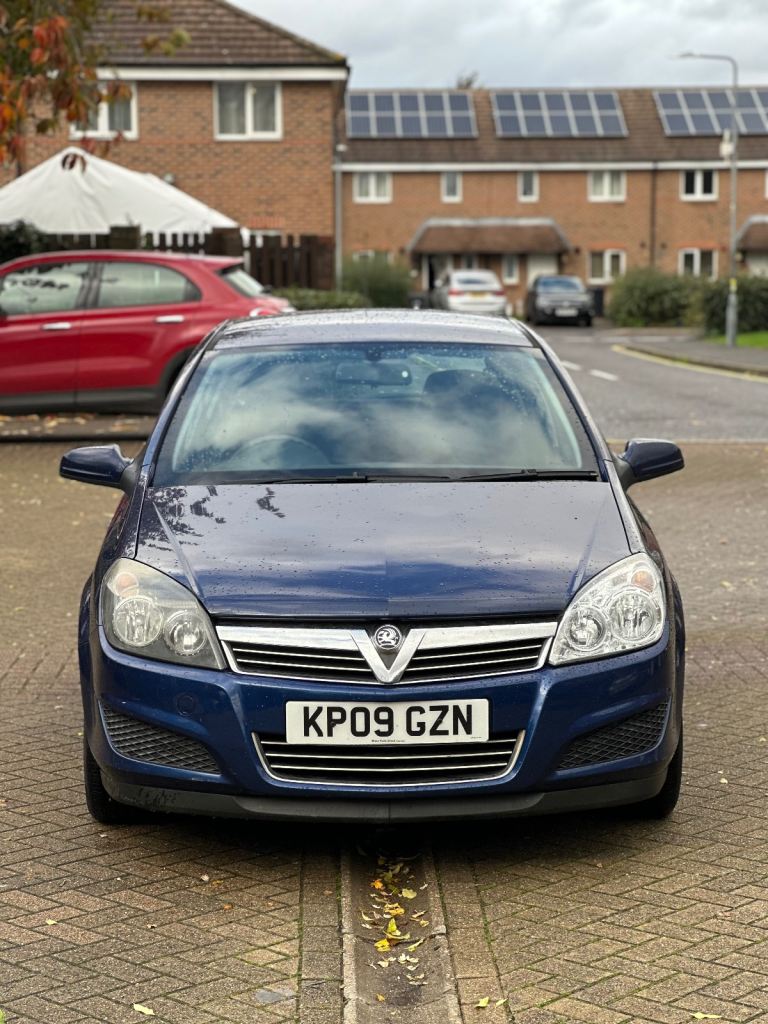 image for 2009 Vauxhall Astra Life Automatic 1.8L 46,000 Miles Full Service History 1YR NEW MOT ONLY 1 OWNER