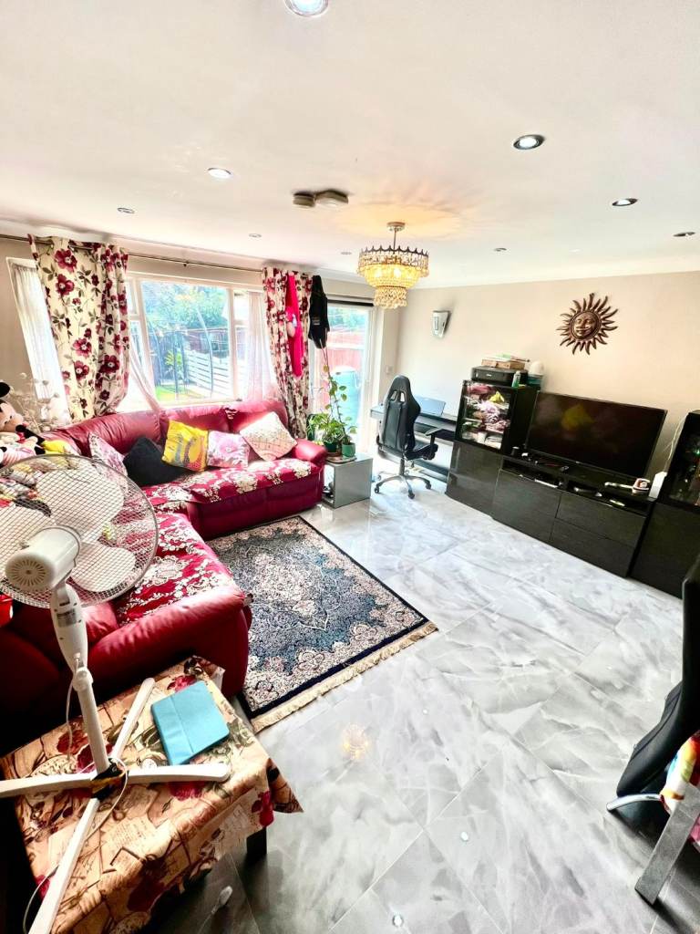 2 Bedroom House on rent