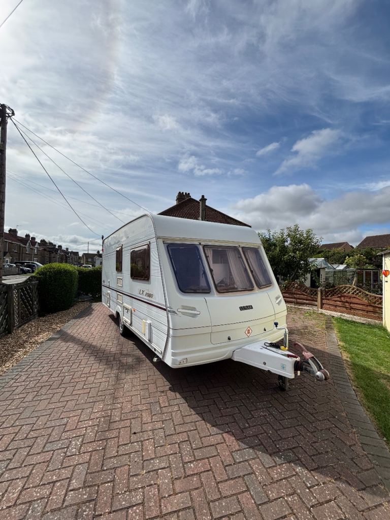 Lunar LX 2000 462   2 berth 