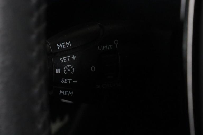 2022 Peugeot 208 1.2 PureTech Allure Premium EAT Euro 6 (s/s) 5dr HATCHBACK Petrol Automatic