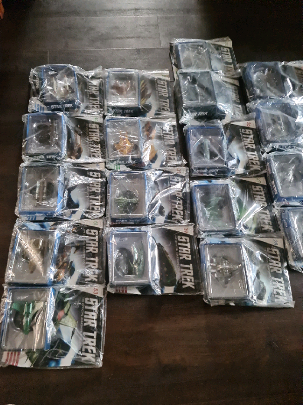 20 Brand New Star Trek Official Starship Collection by Eaglemoss .
