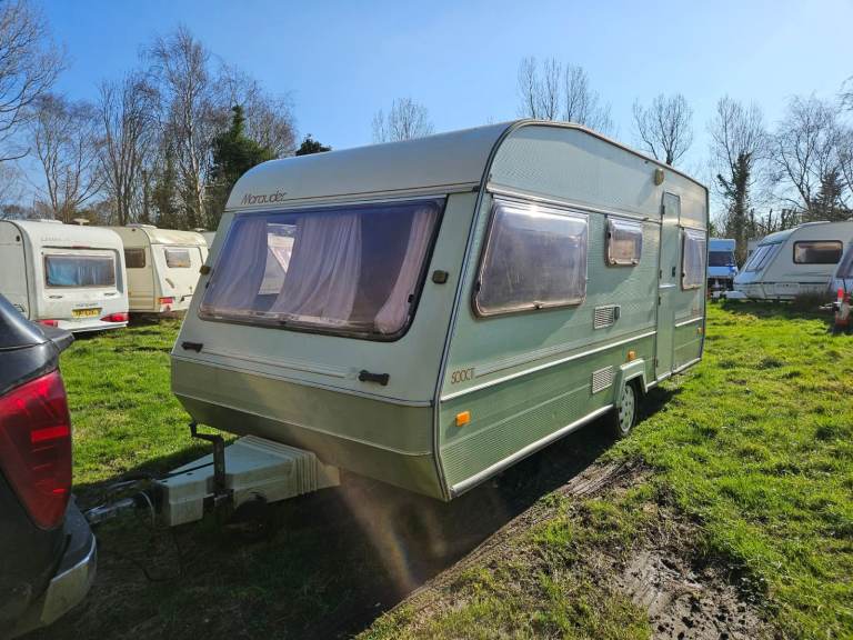 4 Berth touring caravan fixer upper