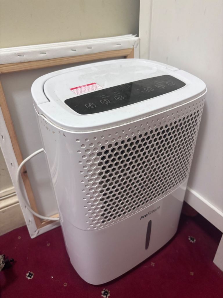 Pro breeze dehumidifier (broken, parts)