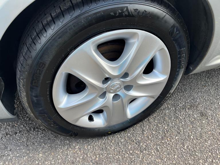 2011 Vauxhall Zafira 1.6i [115] Exclusiv 5dr MPV Petrol Manual