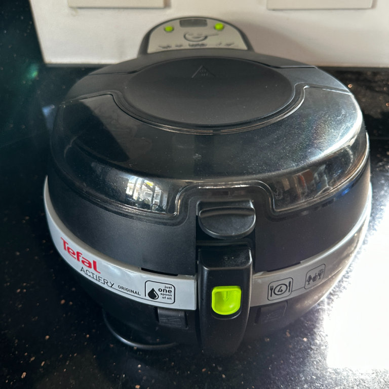 ActiFry Tefal Original Model Low Fat Health Fryer 1kg Black
