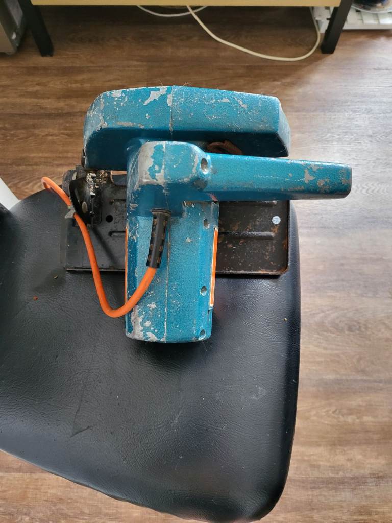 Good condition black decker saws 