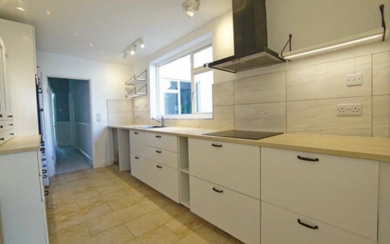 Large double room - £650 including bills