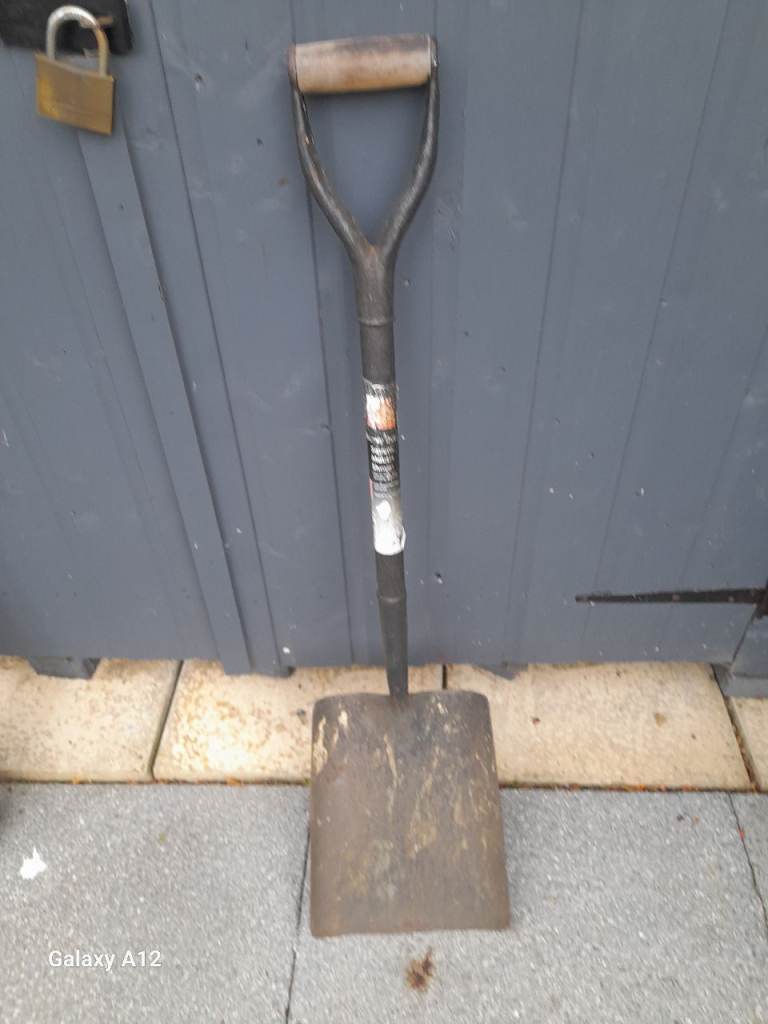 Garden Shovel - heavy duty