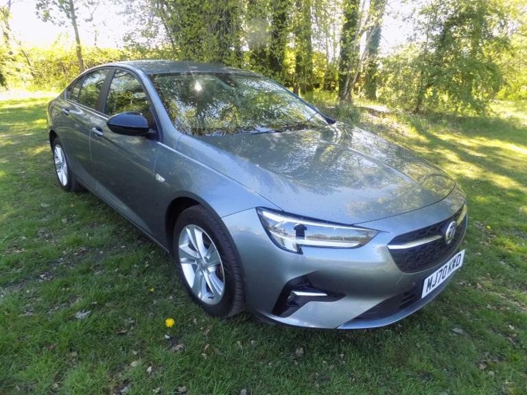 2020 Vauxhall Insignia 1.5 Turbo D SE Nav 5dr Auto HATCHBACK Diesel Automatic