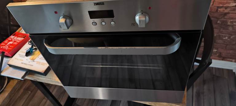 Built-in oven