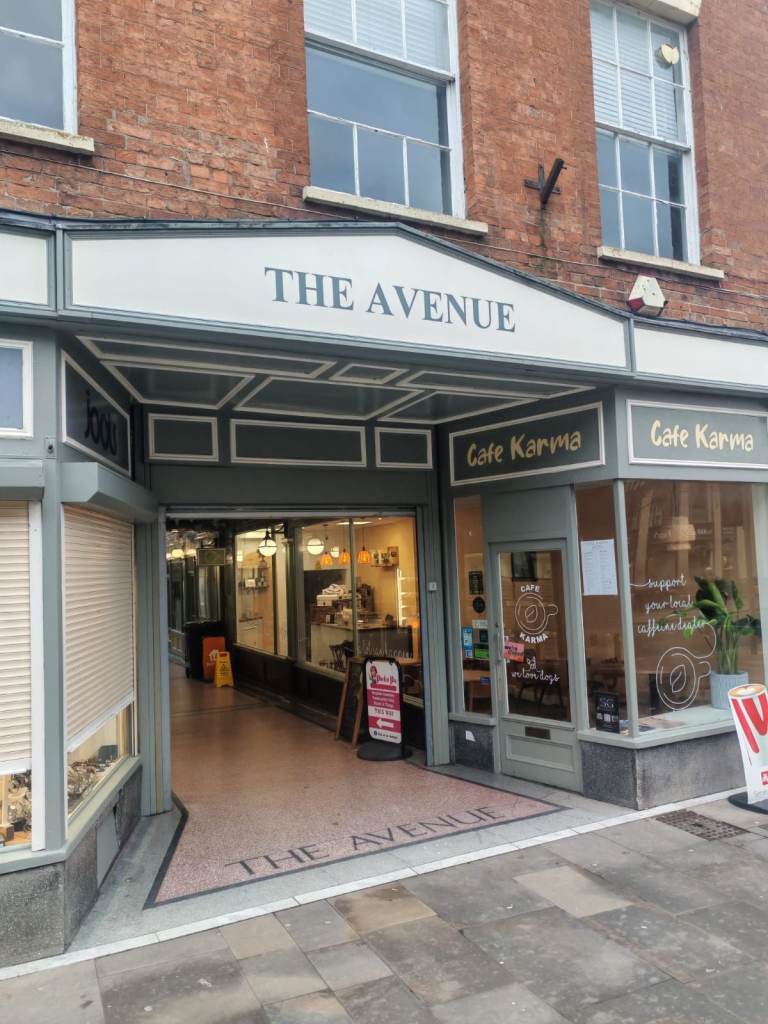 Retail shop for rent - £105 P/W + VAT - Bridgwater - Direct from landlord - No extra fees
