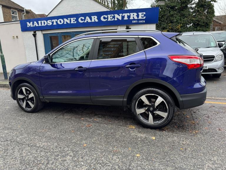 2015 Nissan Qashqai 1.6 dCi N-Tec+ 5dr Xtronic HATCHBACK Diesel Automatic