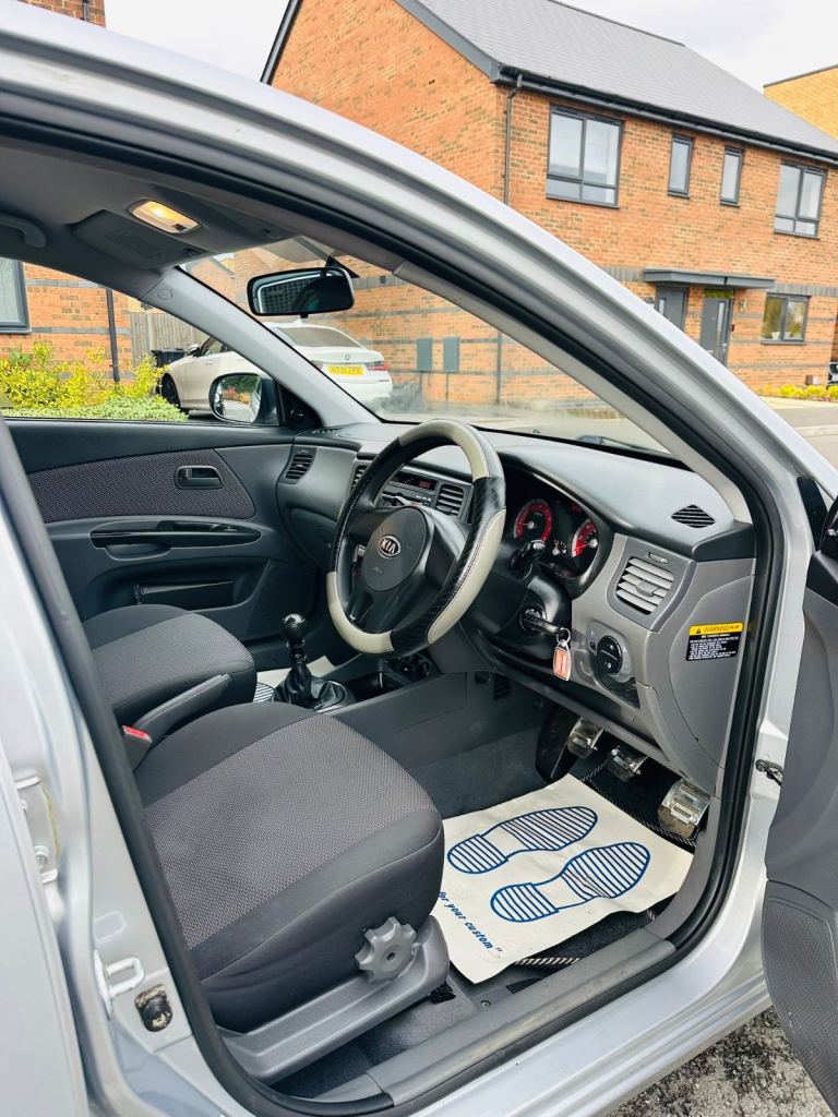 Kia, RIO, Hatchback, 2011, Manual, 1399 (cc), 5 doors
