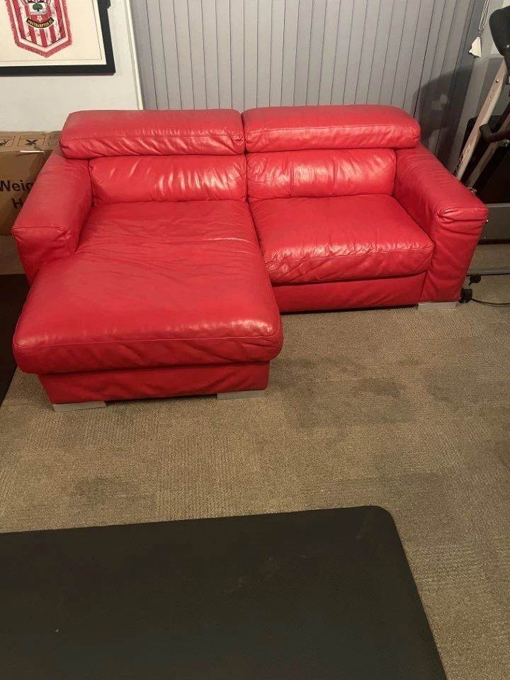 DFS RED LEATHER CORNER SOFA - MUST GO TODAY TODAY - CHEAP DELIVERY - £275