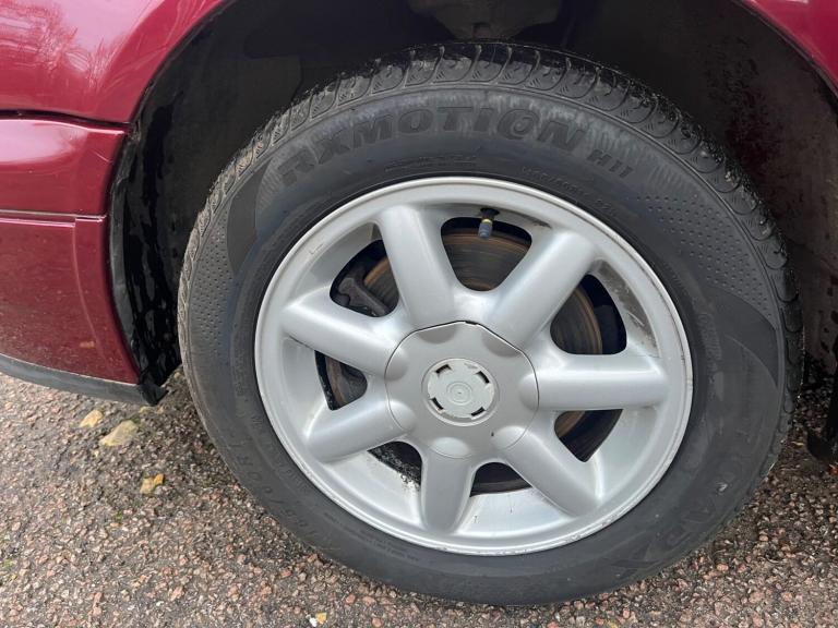 1997 Volkswagen Golf 1.6 GL 5dr [100bhp] HATCHBACK Petrol Manual