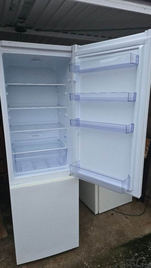 Beko Fridge Freezer  - Great Condition  - Can deliver locally from £7
