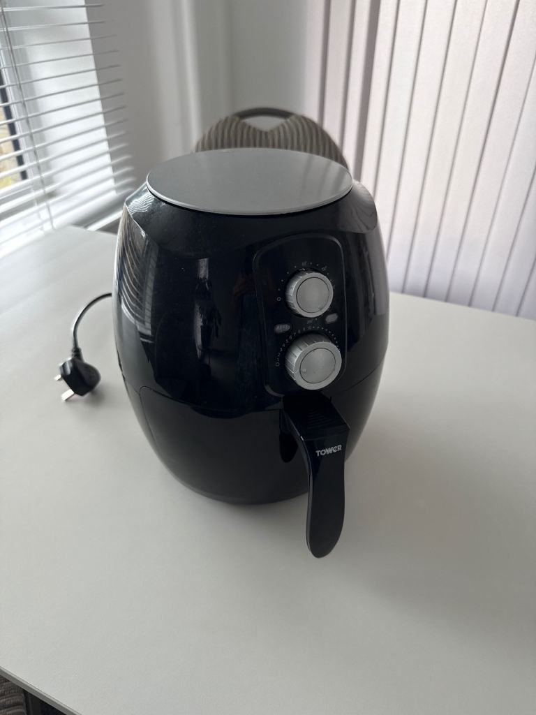 Tower Air Fryer - Black, Good Condition