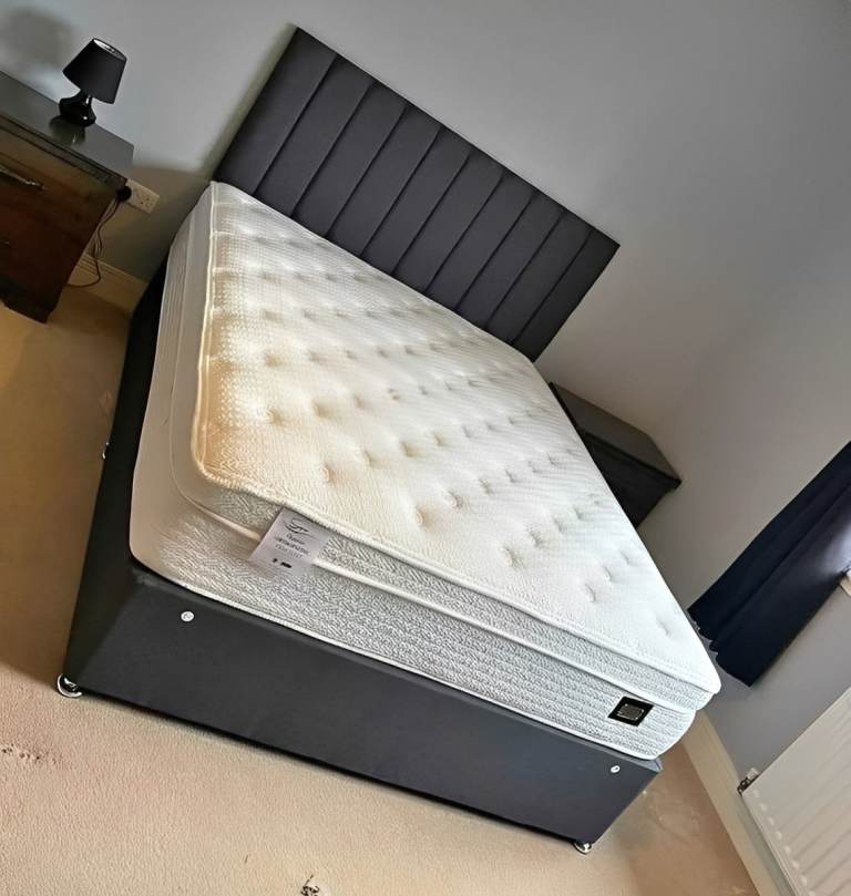 image for  Christmas Savings! 🎅🏻 Double Divan 4ft6 Bed & Mattress | Delivered Today! **