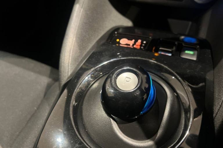 2022 72 NISSAN LEAF 39KWH N-CONNECTA HATCHBACK 5DR ELECTRIC AUTO (150 PS) TECH P