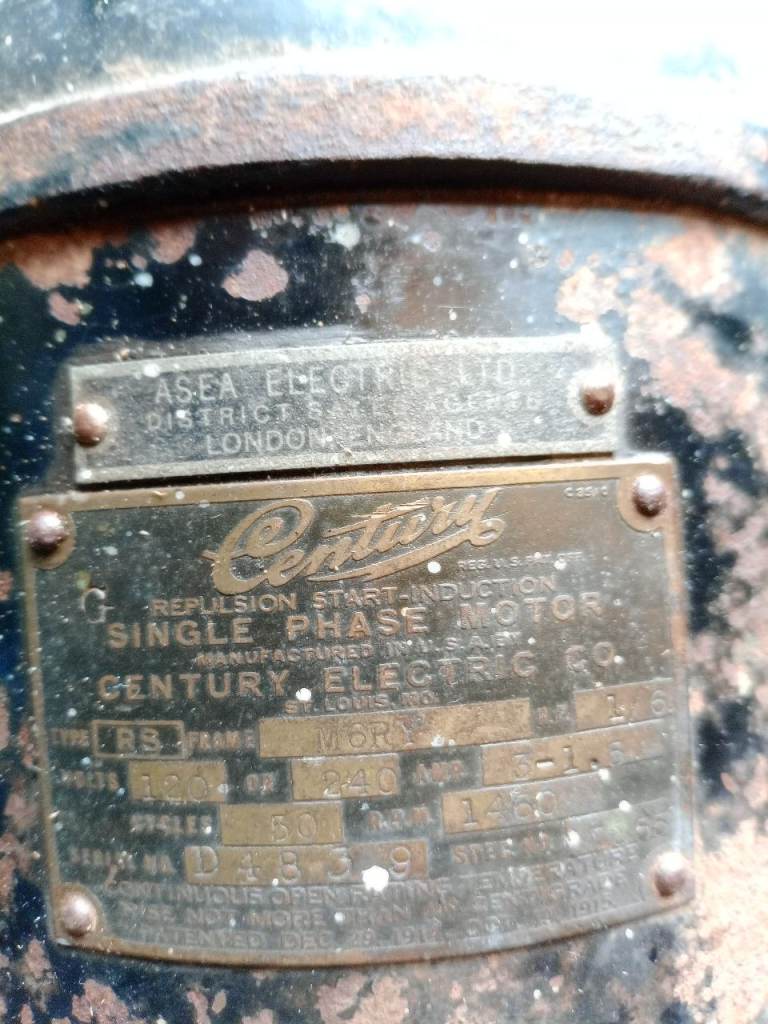 Electric motor suitable for saw attachments etc