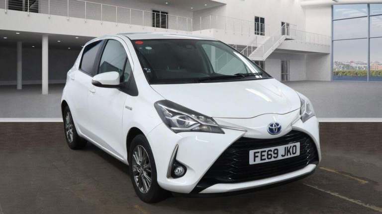 2019 Toyota Yaris 1.5 VVT-h Icon E-CVT Euro 6 (s/s) 5dr HATCHBACK Petrol/Electric Hybrid Automatic