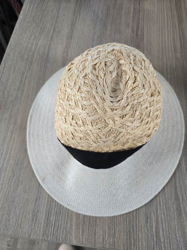 F&F Straw Sun Hat – Beige Crown, White Brim, Black Band