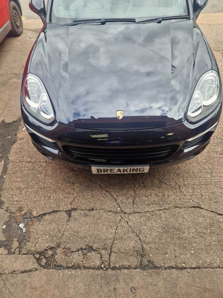 Porsche Cayenne VW Touareg 2017 complete front end