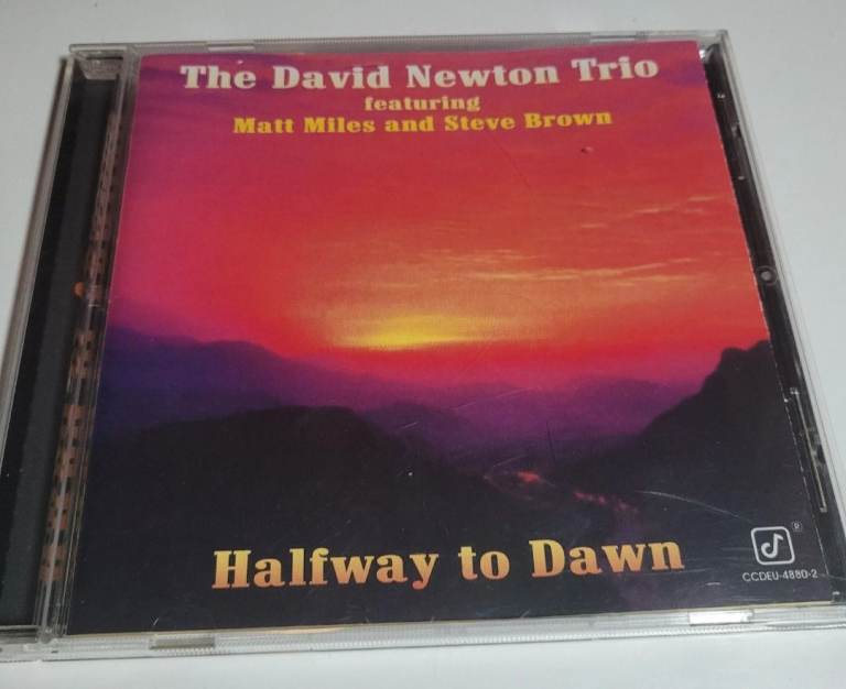 The David Newton Trio -Halfway To Dawn CD (Ft: Matt Miles & Steve Brown) Jazz  aa16