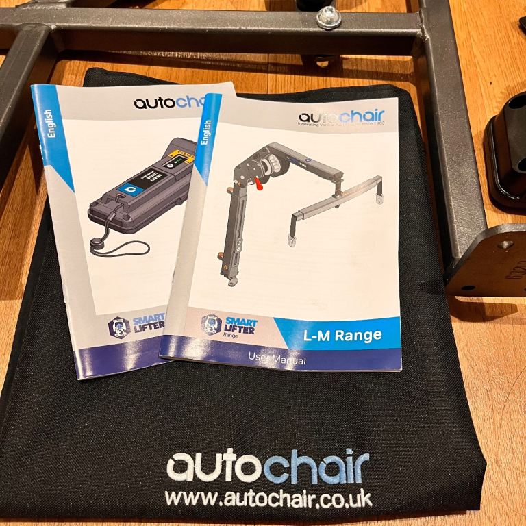 Autochair smart lifter L-M range hoist plus additional battery pack. 80kg capacity, folding boom