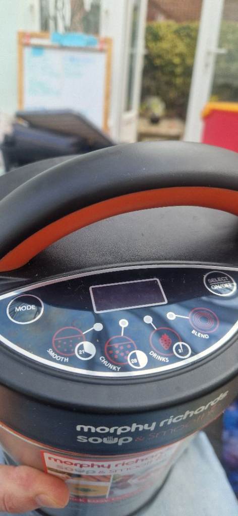 Morphy Richards Soup and Smoothie Maker ** New never been used - cash on collection ***