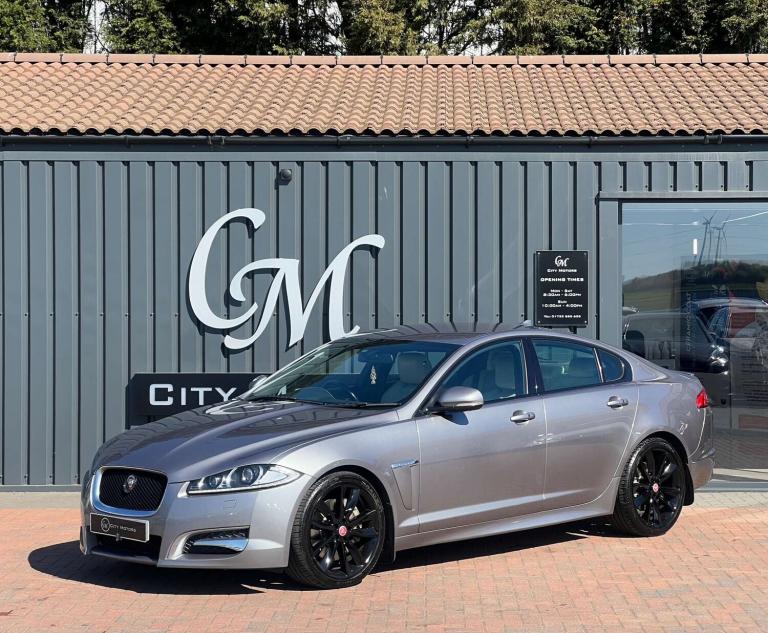 2014 Jaguar XF 3.0 XF S Portfolio V6 D Auto 4dr Saloon Diesel Automatic