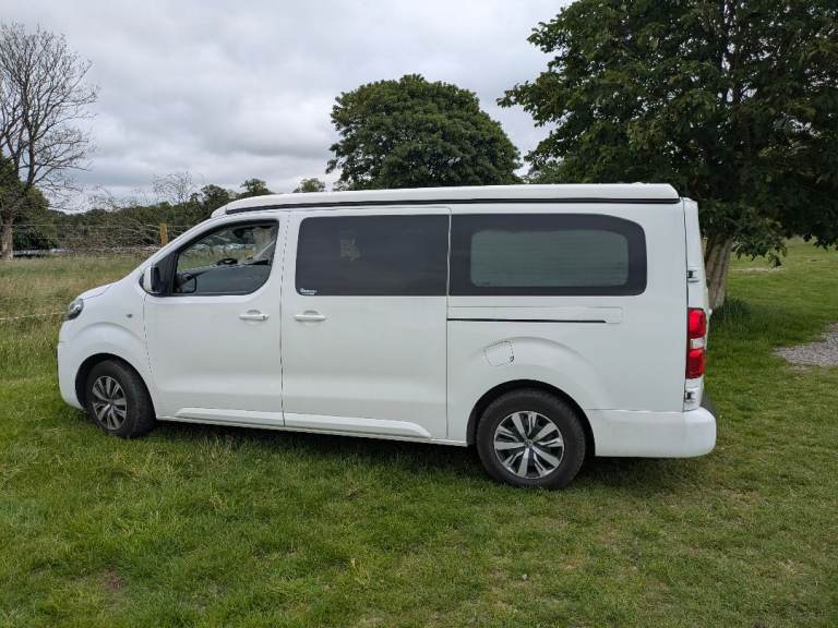Vauxhall, VIVARO, Dy Van/ Camper, 2019, Manual, 1499 (cc)