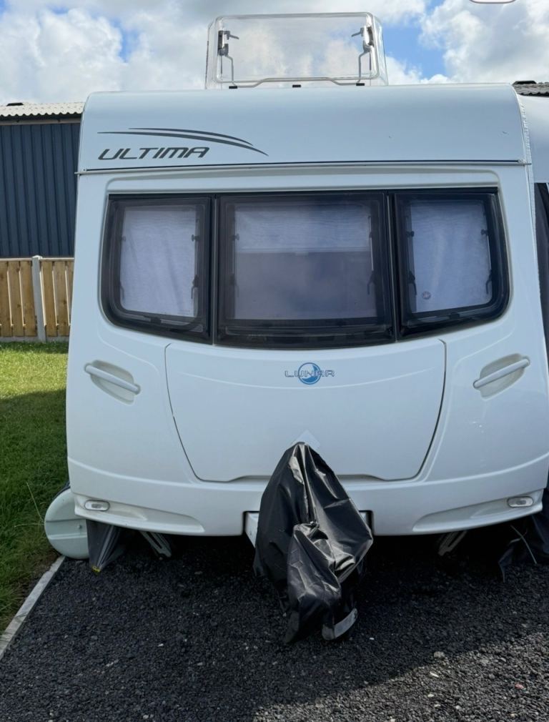Lunar Ultima 524 (2010/2011)